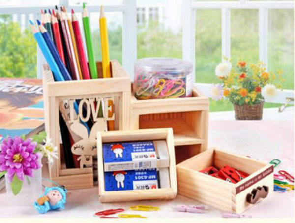 Fashionable Wooden Pen Holder