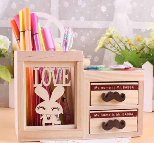 Fashionable Wooden Pen Holder